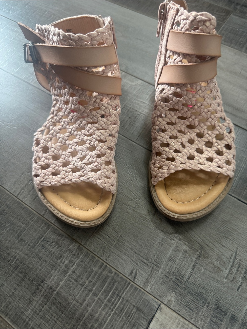 Braided Open-Toe Girls' Sandals in Blush with Ankle Straps